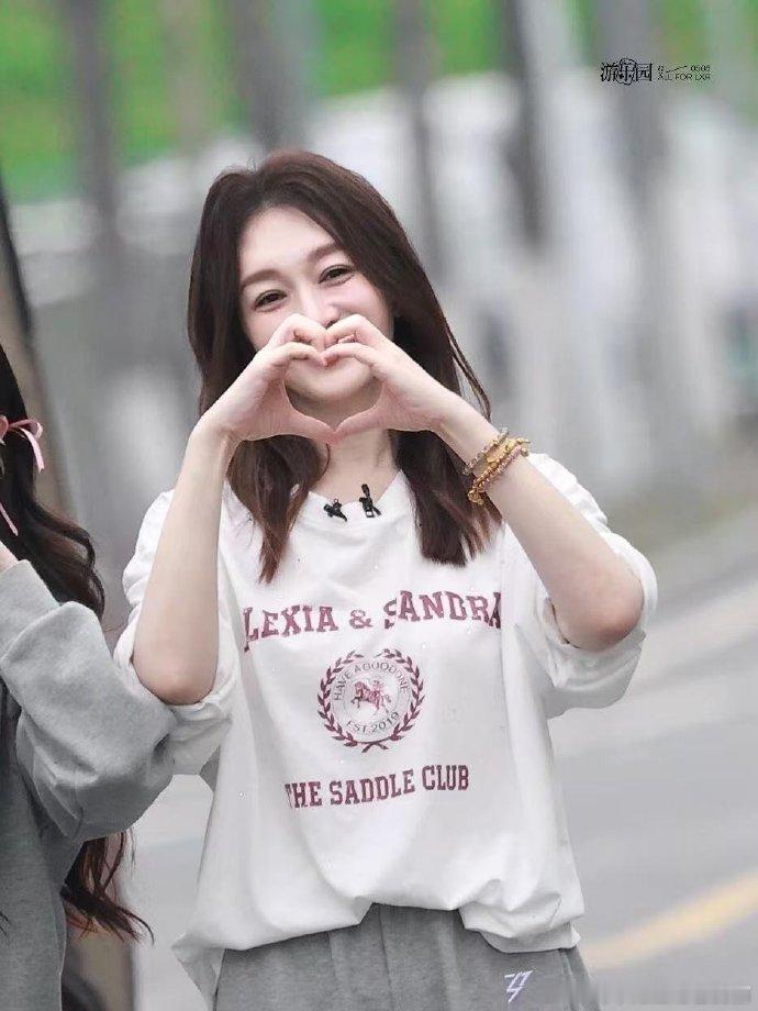 梦一场 好听好哭 全网意难平！这么动人的抒情舞台，李小冉团队最后只拿到841分，