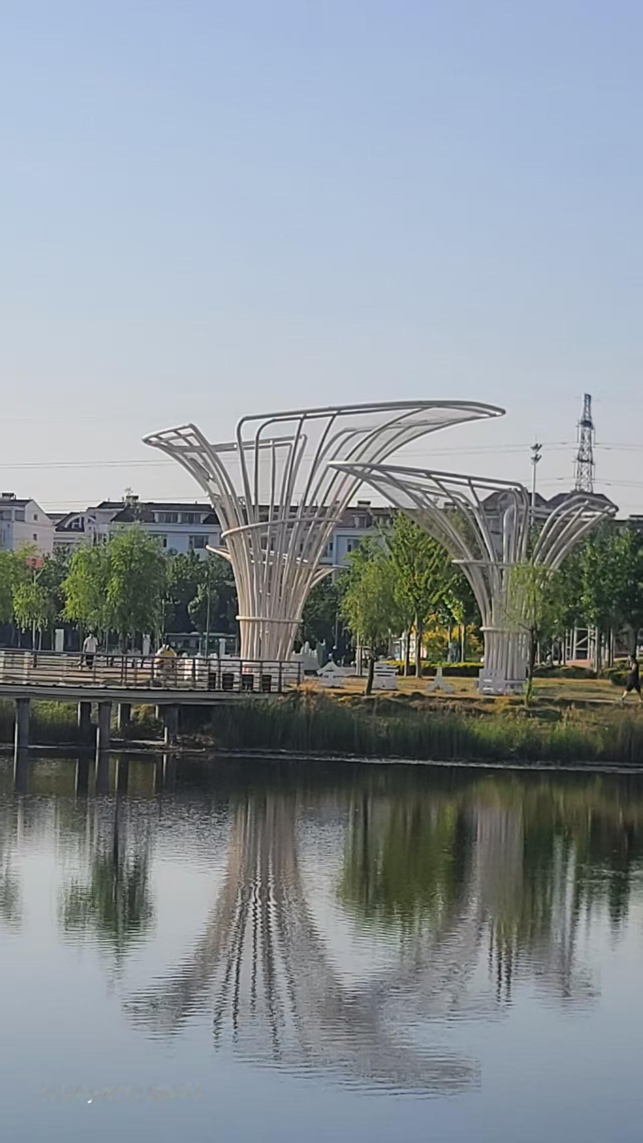 大美滨州，黄河入海韵，渤海明珠耀。下午16点，记录下这座城市的美好，湛蓝的天空，