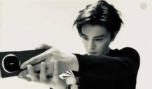 这是谁老公🥵？？！！[抓狂][舔屏][舔屏][舔屏] 丁禹兮[超话]  