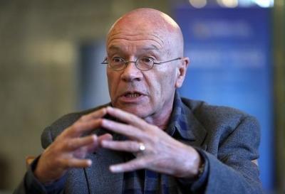 英国学者马丁·雅克，再次语出惊人！他说：“美国之所以一直针对中国，是因为中国‘不