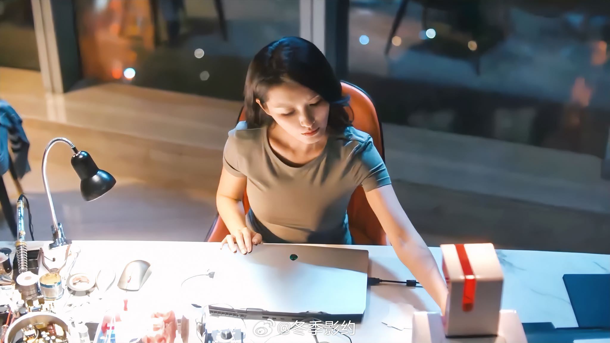 王俊凯送考徐洁儿 徐洁儿这次真的让人惊喜，唱歌好听声音清亮，性格也很有趣，说话很