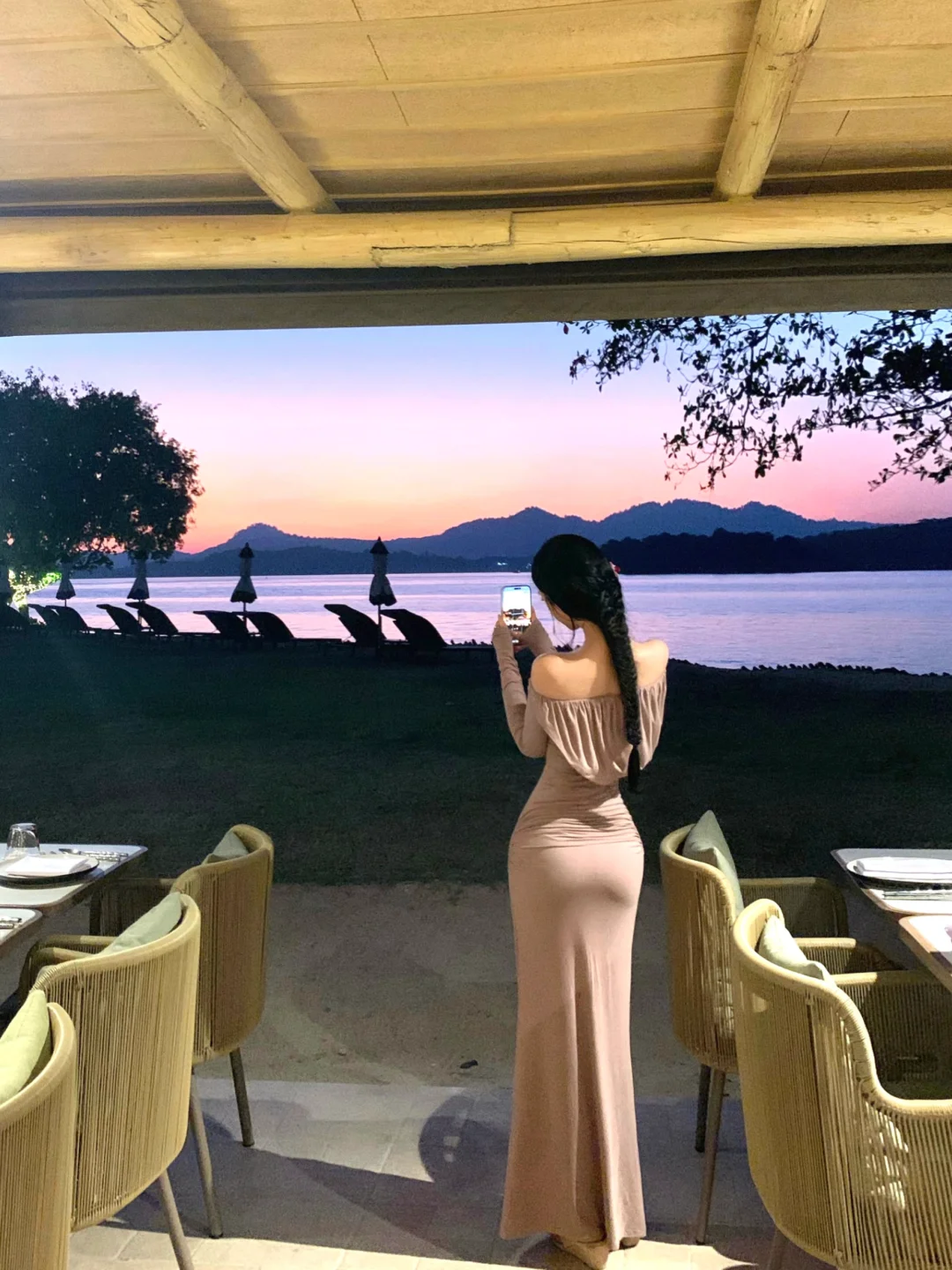 在看日落还是在看我