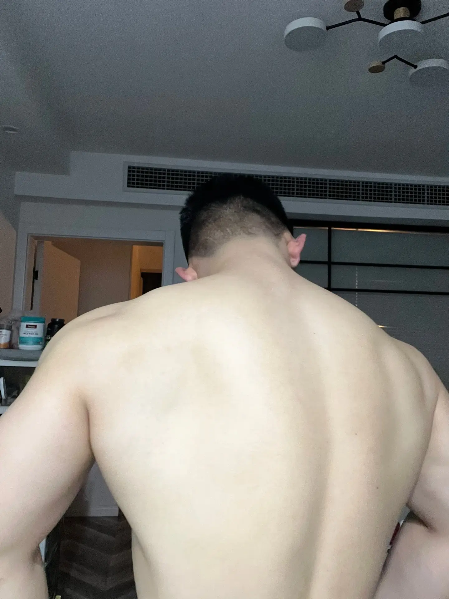 今天健身完充血成果。