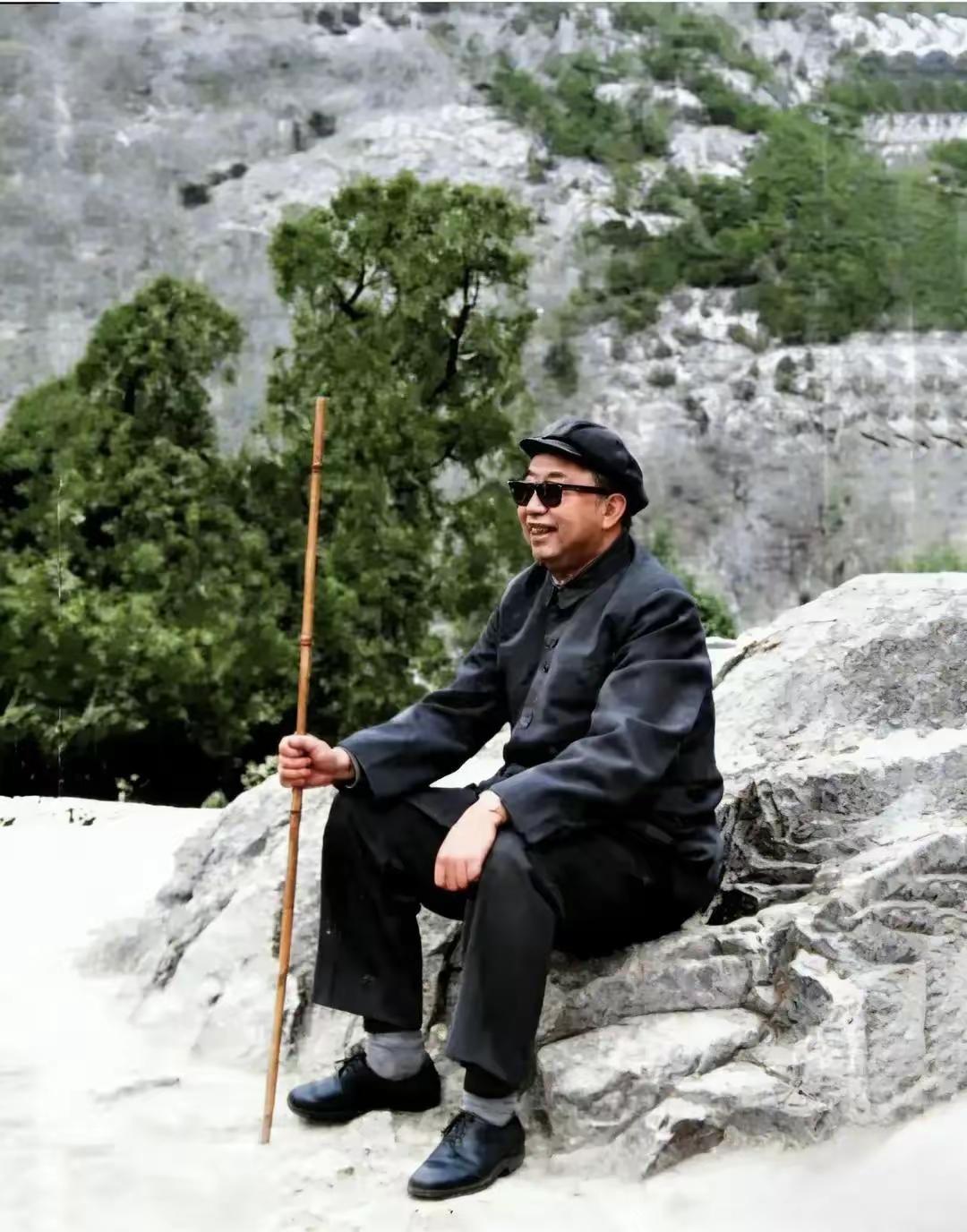 ＃红色文化＃
伟人风采欣赏：