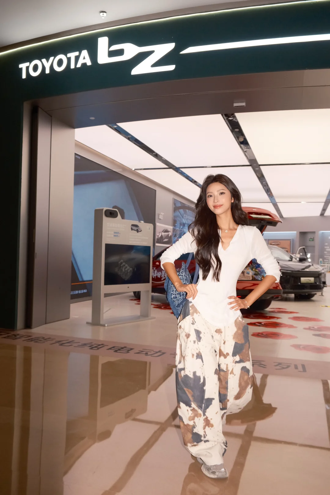 闺蜜问我是不是去了新展！其实是家汽车店🚗