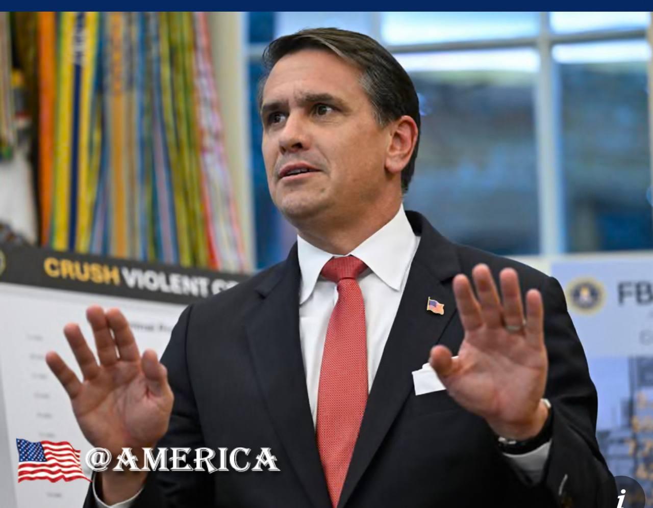 在批评声中，司法部恢复了包含特朗普照片的爱泼斯坦档案。

美国司法部在已公布的爱