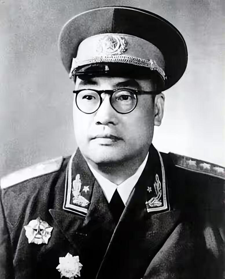 此人在开国上将中知名度不高，但主席用兵前，经常要问问他的意见。这个将军是谁？