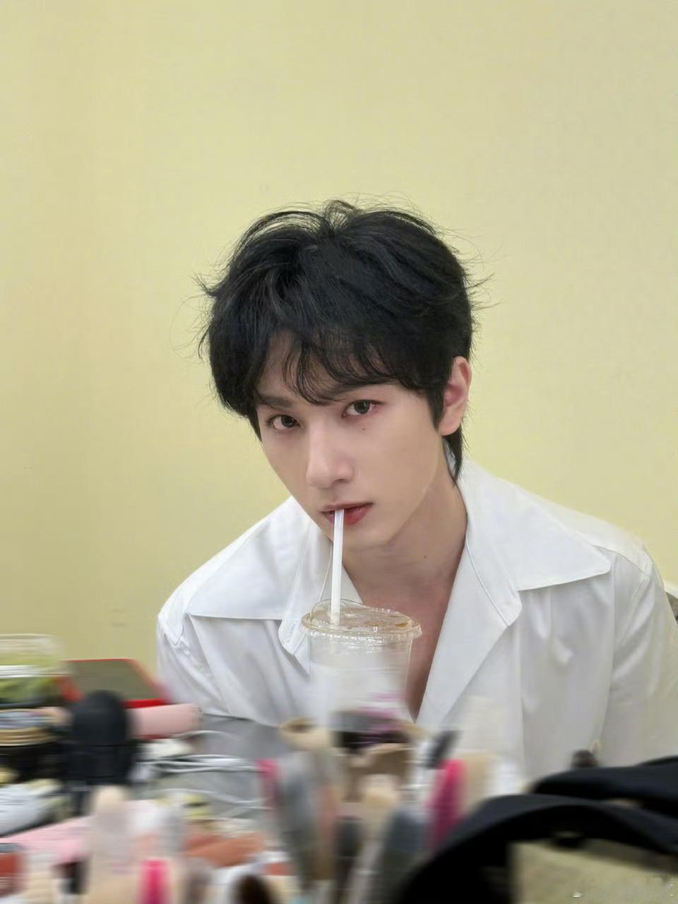 生日快乐[爱你]，新的一岁作品爆爆爆！！ 李宏毅0626生日快乐 ​​​