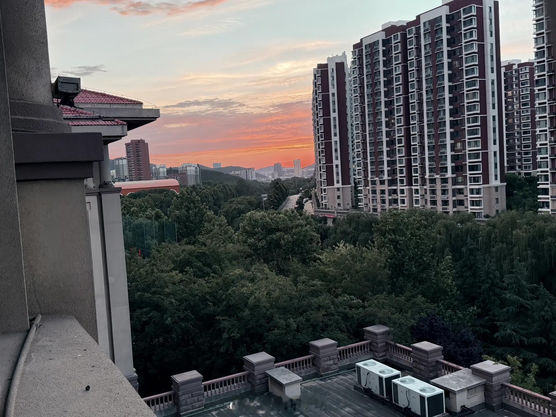 王天佑更新社媒并配文：一切都在往好的方向发展 一场胜利结束六月密集赛程 爱你们兄