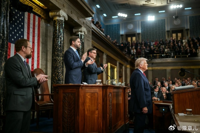 ️特朗普说伊朗正在请求谈判。他们想谈谈，我同意了，所以我会和他们谈。他们本该早点