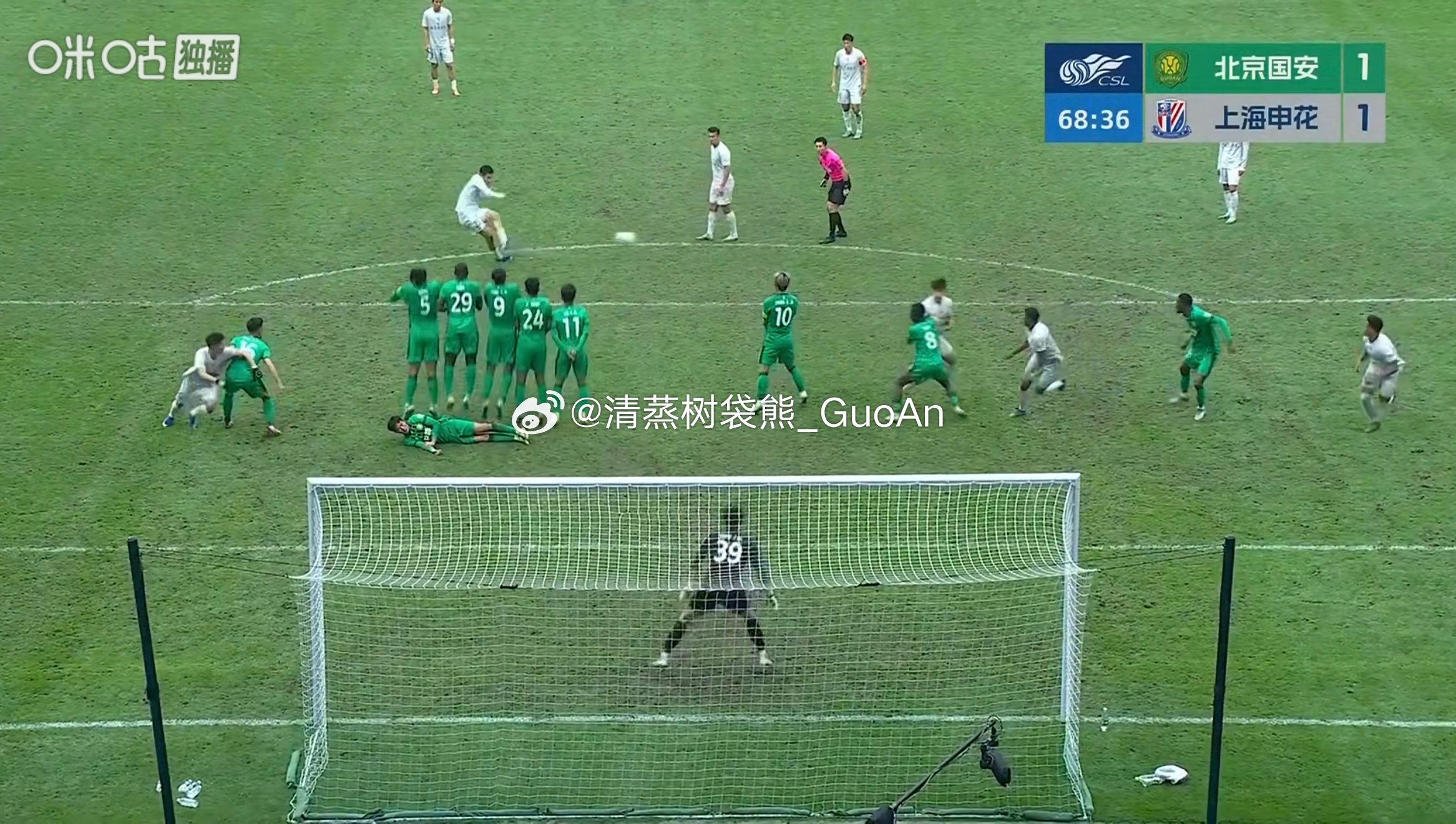 关于昨天那个定位球丢球，只能说吃了经验和防守组织上的亏。申花这个定位球其实布置得