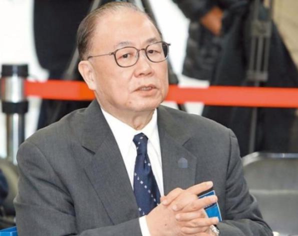 台军前司令员陈永康直言，大陆很难用武力统一台湾！去年解放军在台海搞的演习，那可不