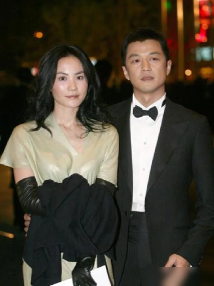 真的，我现在觉得王菲真的把宝弄丢了。男人的担当，李亚鹏可以说能够无愧于天地，是一