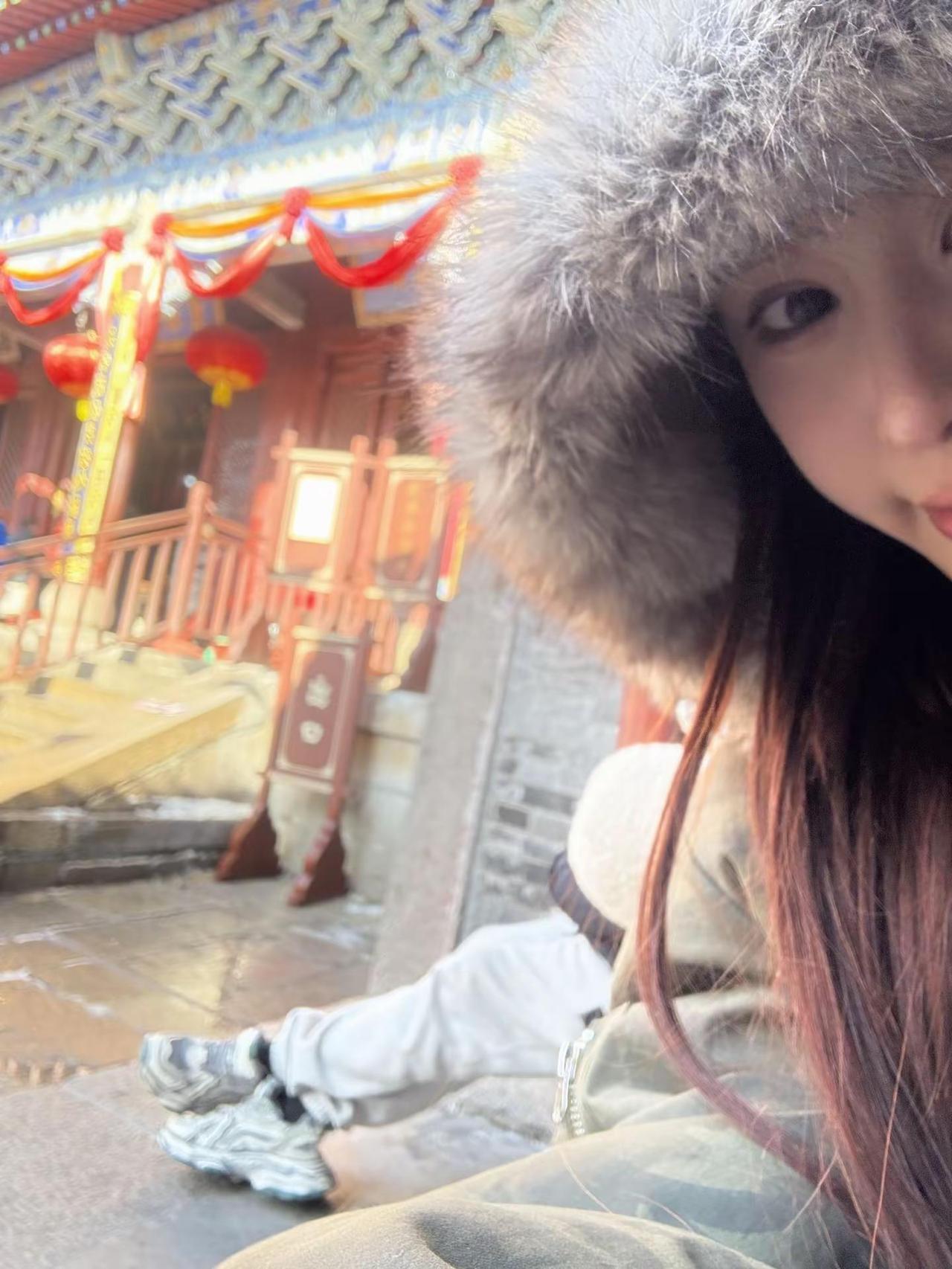 我不敢说我想你了 于是我逢人便说我想去爬泰山了 去见一见这个一路扶持我 见证我成