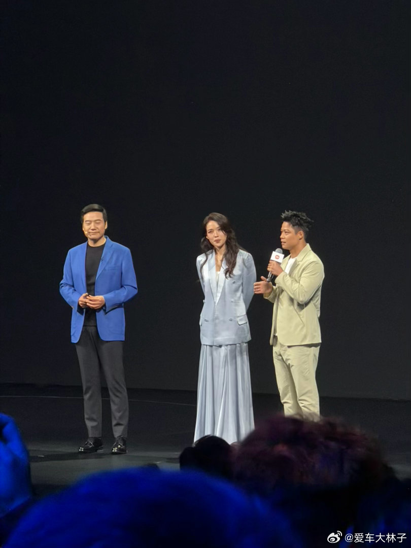 雷神+苏神+舒淇+SU7！加了好几万，价只涨4000！这波直接封神了！小米su7