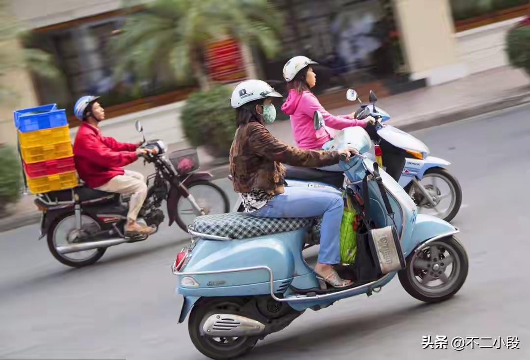 中国电摩成为东南亚打工人新刚需 中国电摩在东南亚成了打工人的新刚需，这现象太牛了