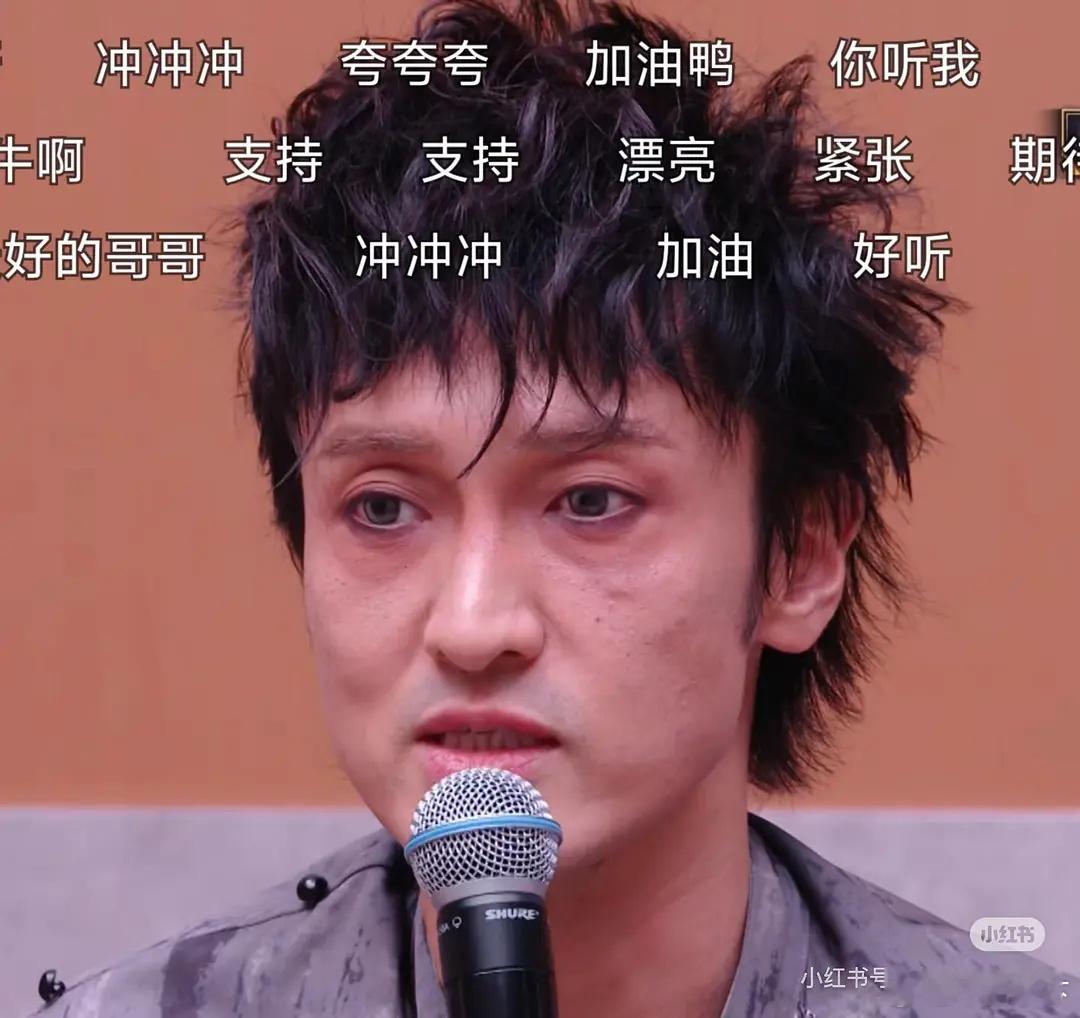 听说吸了很多嬷嬷粉 