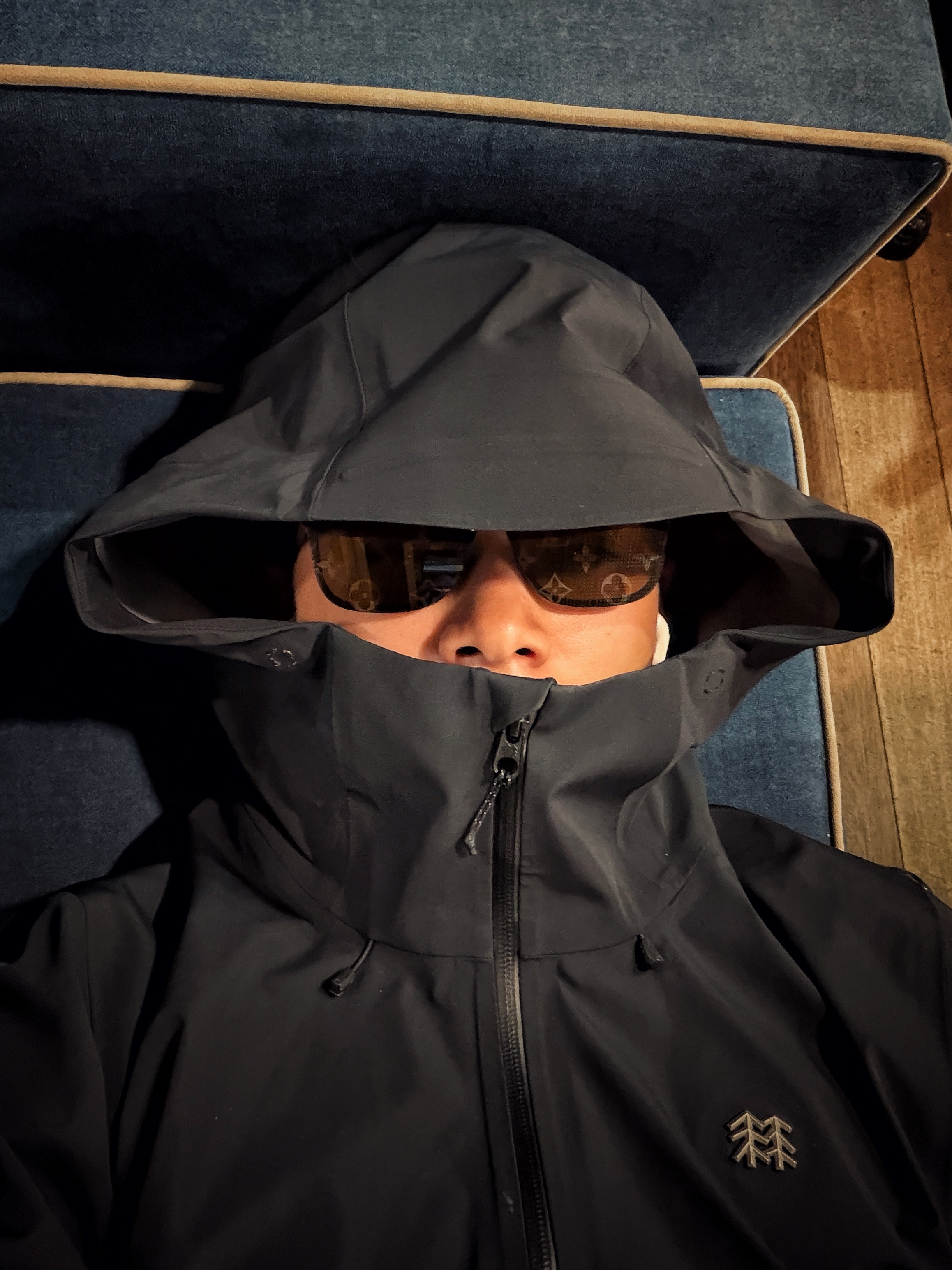 注意看⚠️，这是我今天的家🏠。我设想了三种就寝姿势，但似乎还得是A相对符合人体