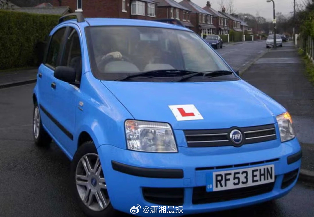 【】英国一名学员在第75次尝试后终于通过了驾考理论考试，总费用超过1700英镑。