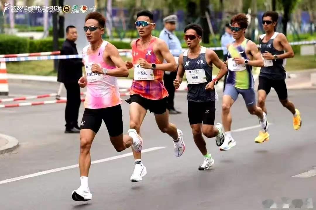 参加马拉松需要交多少钱参加马拉松的费用因赛事级别、参赛项目和地区差异而有所不同，