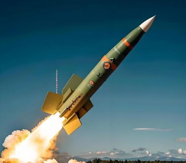 日本不是乌克兰，所以我们一定要做好准备，一旦决定动手，最好采取“饱和攻击”，一次