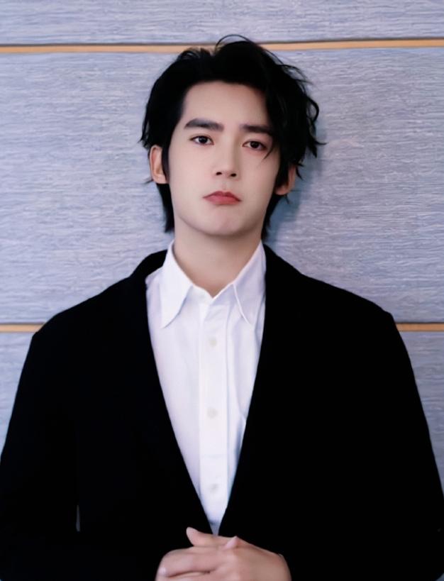 于适即将官宣奇瑞车代！
于适资源是真的好，莫名的好，其实他实绩也就电影《封神》，