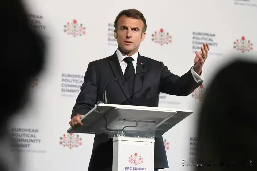 一句话，让世界惊悚。法国组织欧洲20国开会，研究讨论对乌克兰的援助。会议之后，法