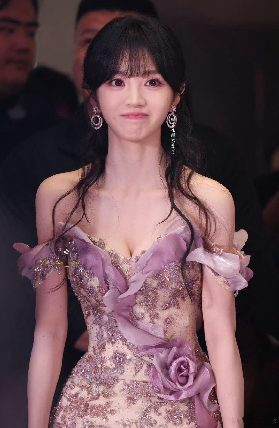 田曦薇陈昊宇吴宣仪今日活动生图    田曦薇陈昊宇吴宣仪今日活动生图 ​​​