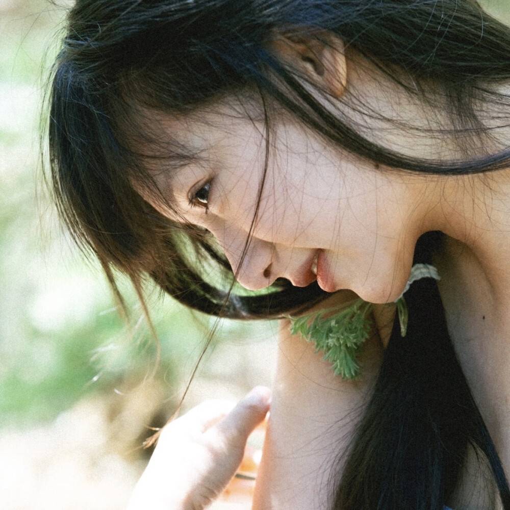 山河远阔，人间星河，无一是你，无一不是你。 