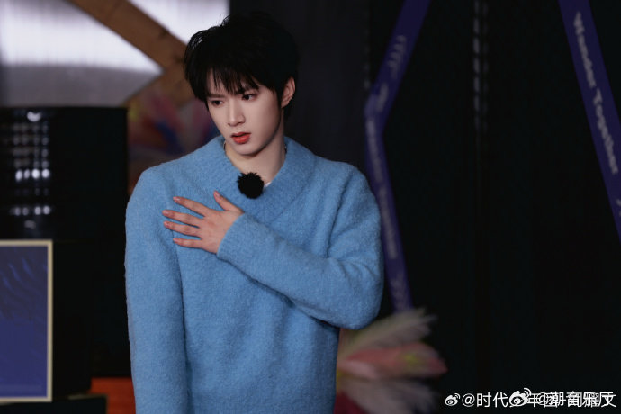 刘耀文好干脆的一声爹 马嘉祺瞬间进入兴奋状态，刘耀文这一声干脆又响亮，笑点直接拉