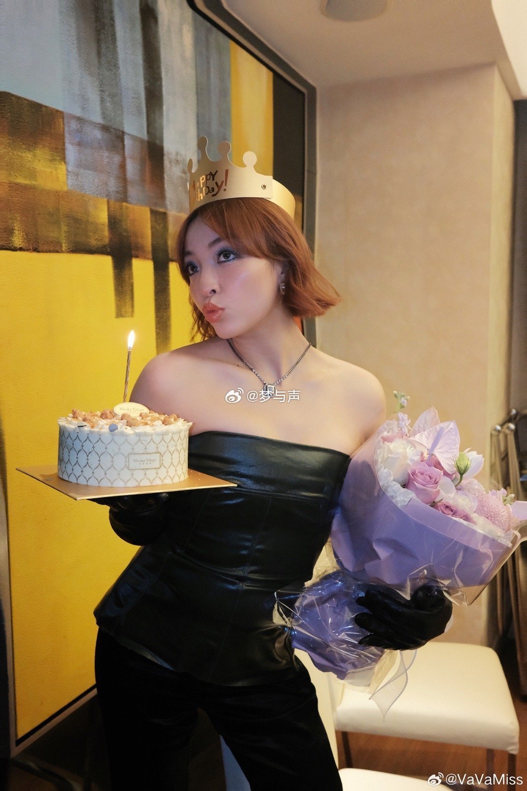 VaVa真飘了 飘是姿态，漂是状态。她用新专把这两个字掰开揉碎，唱给所有不服输的