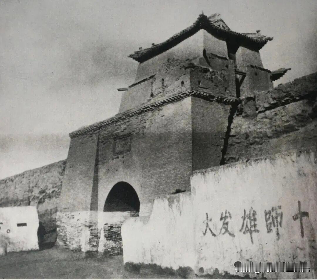 历史真相，令人震惊，抗战开始，红军最精锐的两个军团，居然一半人没有枪支！1937