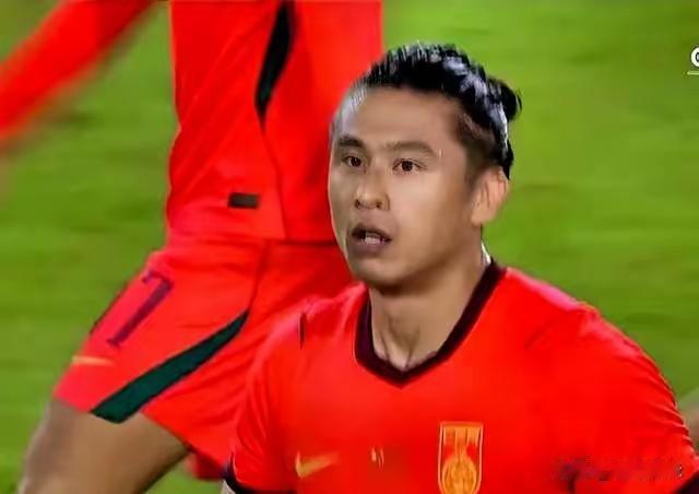 中国U23男足在亚运会B组首场比赛中先输后赢2-1战胜亚洲劲旅朝鲜队，最该感谢的