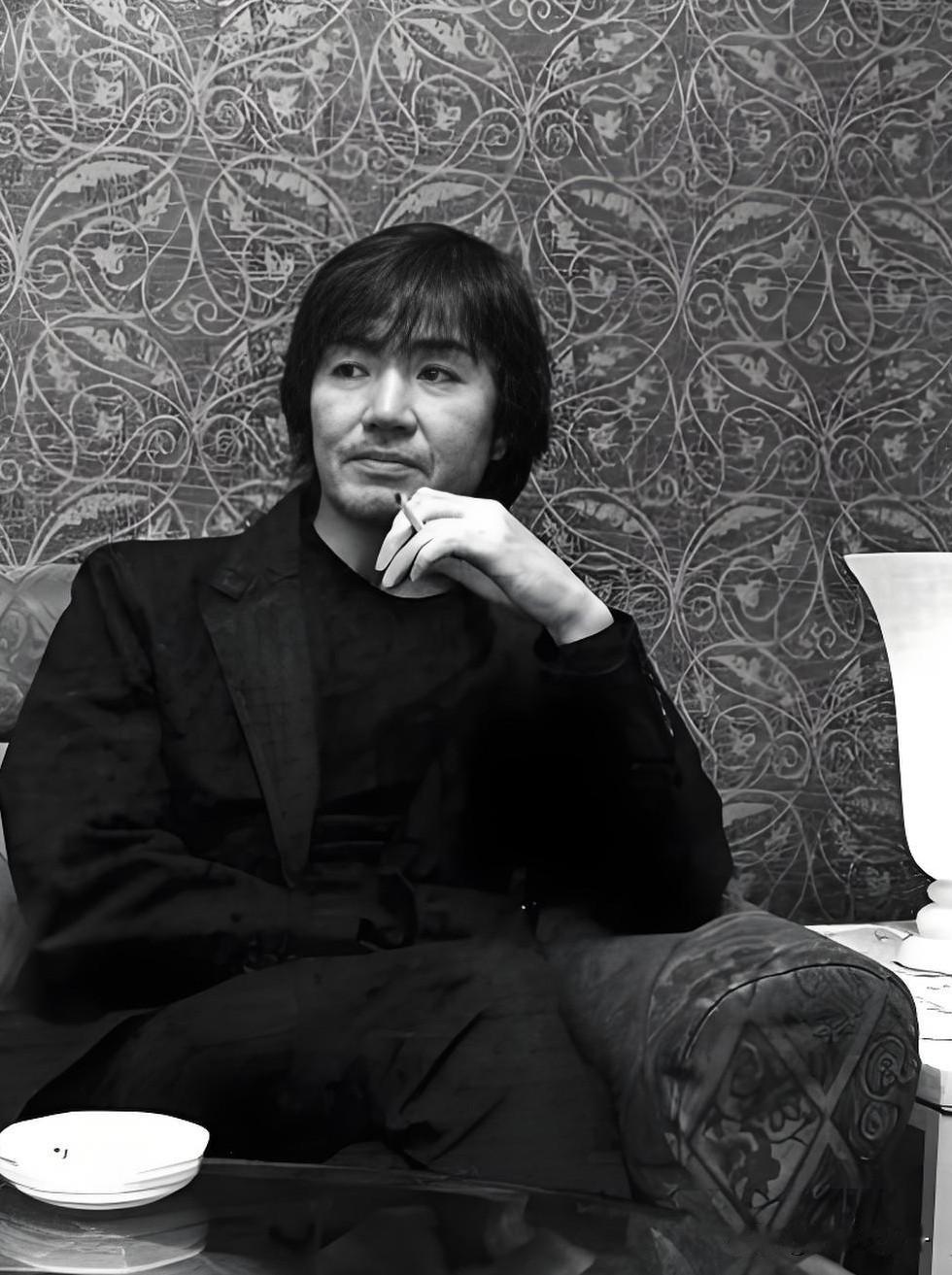 东野圭吾走了，

仔细回想他写的书，

读着压根儿就没什么能叫人印象深刻的强烈冲
