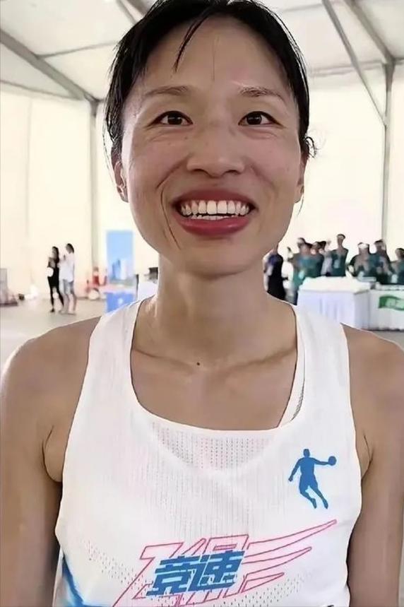 从张水华事件看：爱好与职业的边界

在当今社会，追求个人爱好与实现职业价值之间的