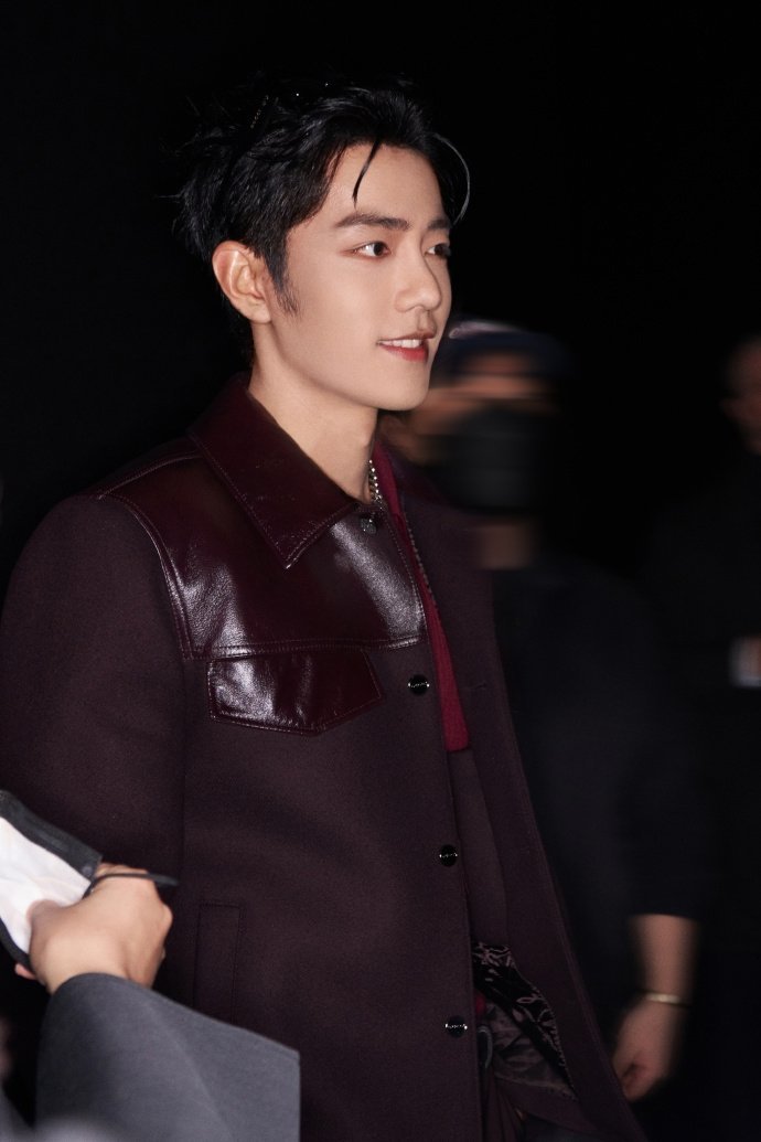 肖战品鉴秀场无限惊喜   肖战GUCCI大秀返图  肖战品鉴秀场无限惊喜，GUC