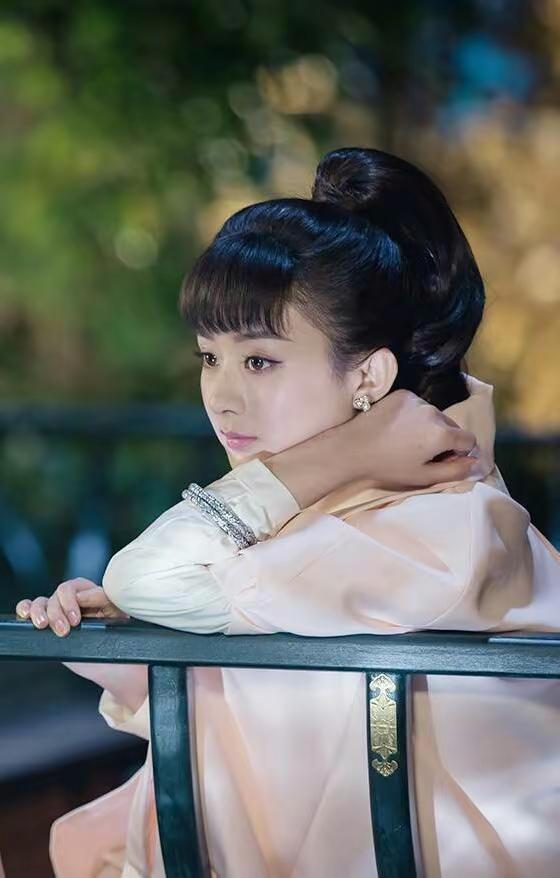 记得老九门吗当时就说有颖宝儿就等着呀，当女神出现那一刻，哇塞🤩好帅呀，穿男装，