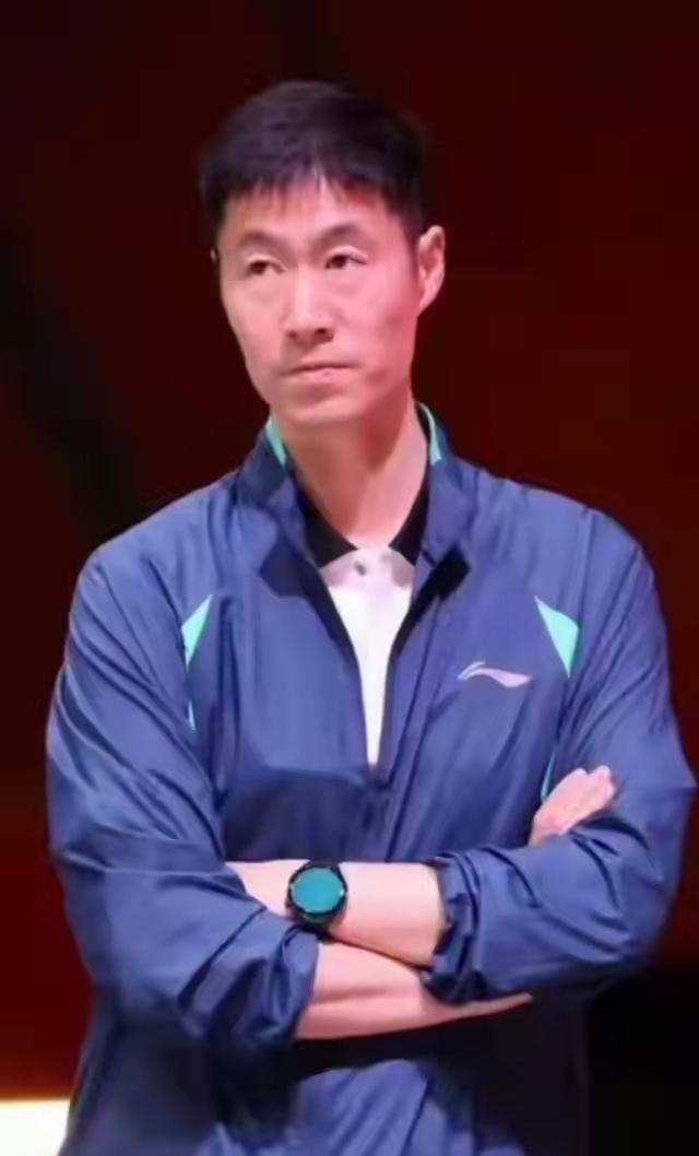 刘国梁一走，国乒咋像“断了电”？
 
以前他在时，资源全堆主力，小将们削尖脑袋抢