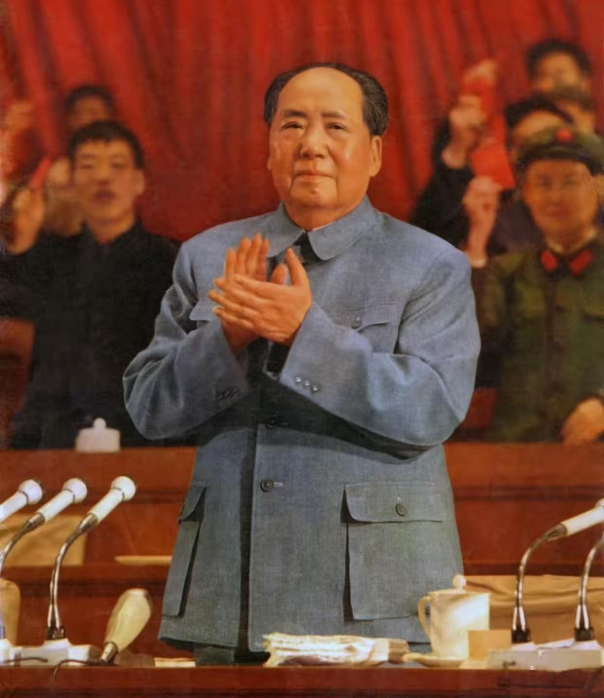 毛主席说的“见桅杆知航船”，才是普通人拉开差距的核心能力！不是等机会砸脸上，而是