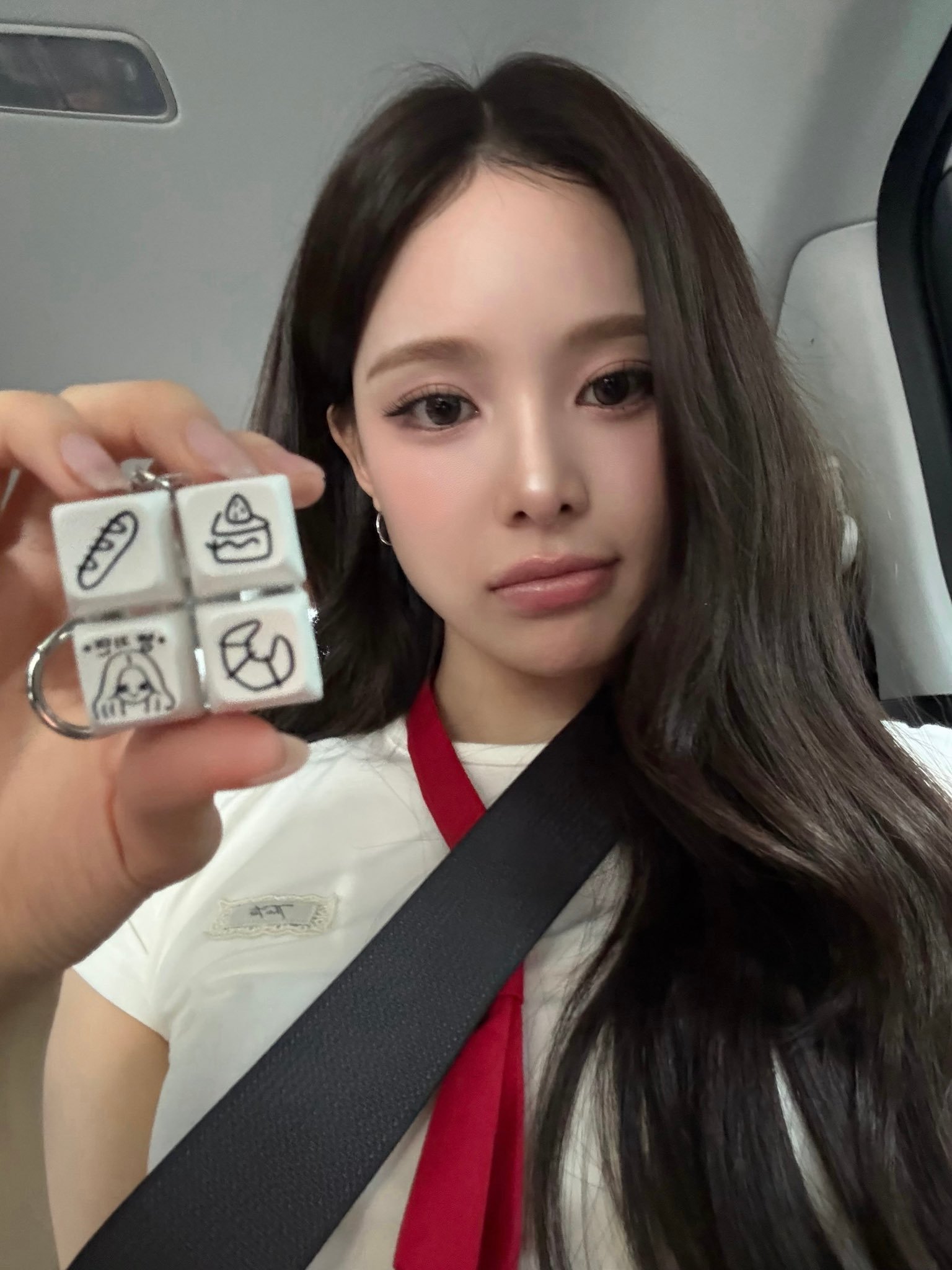 近期💬izna方智玟