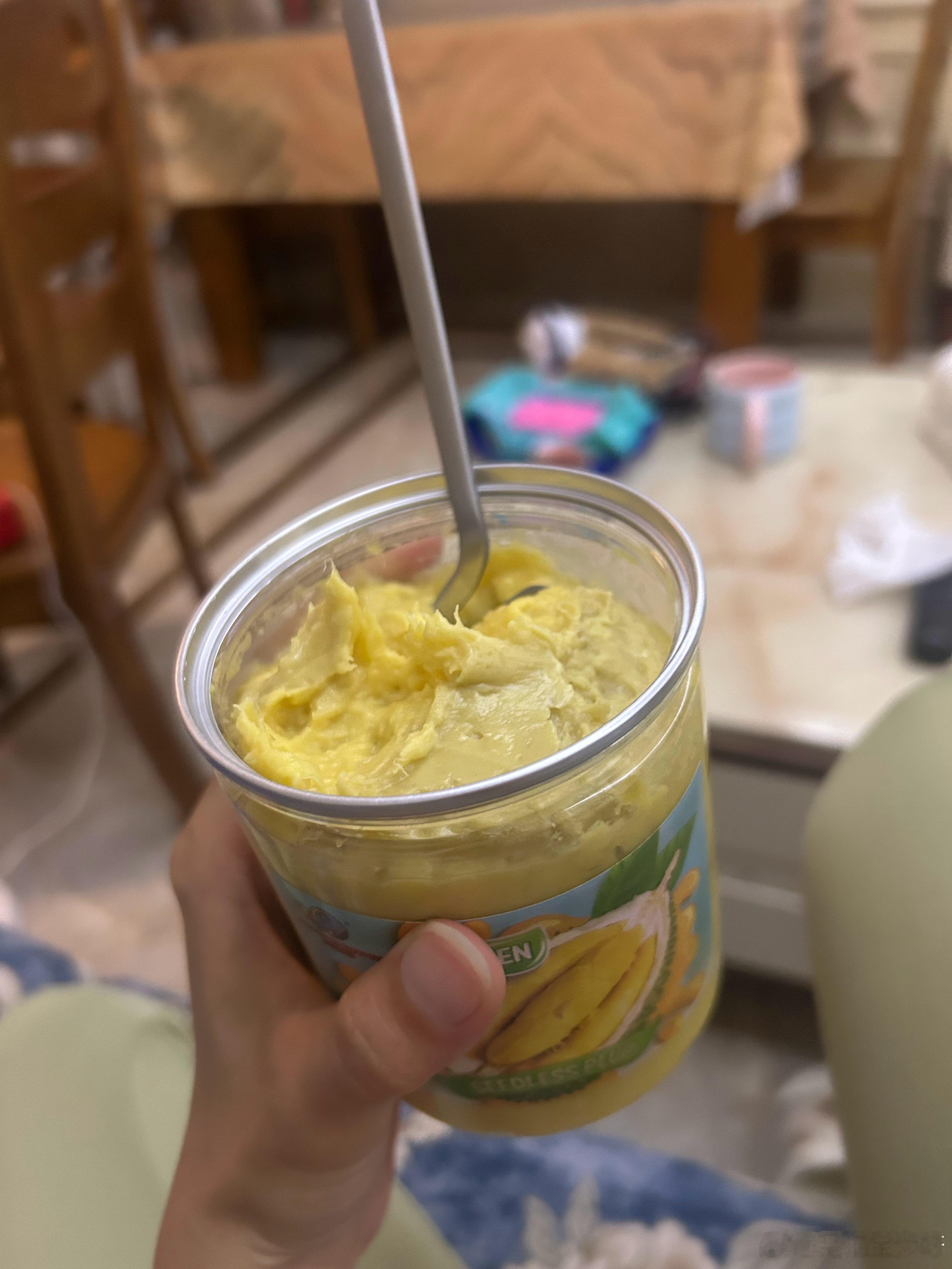 太爽了这样吃榴莲，买了三罐～满满的都是果肉不用自己剥，也不用怕买的榴莲很坑，一大