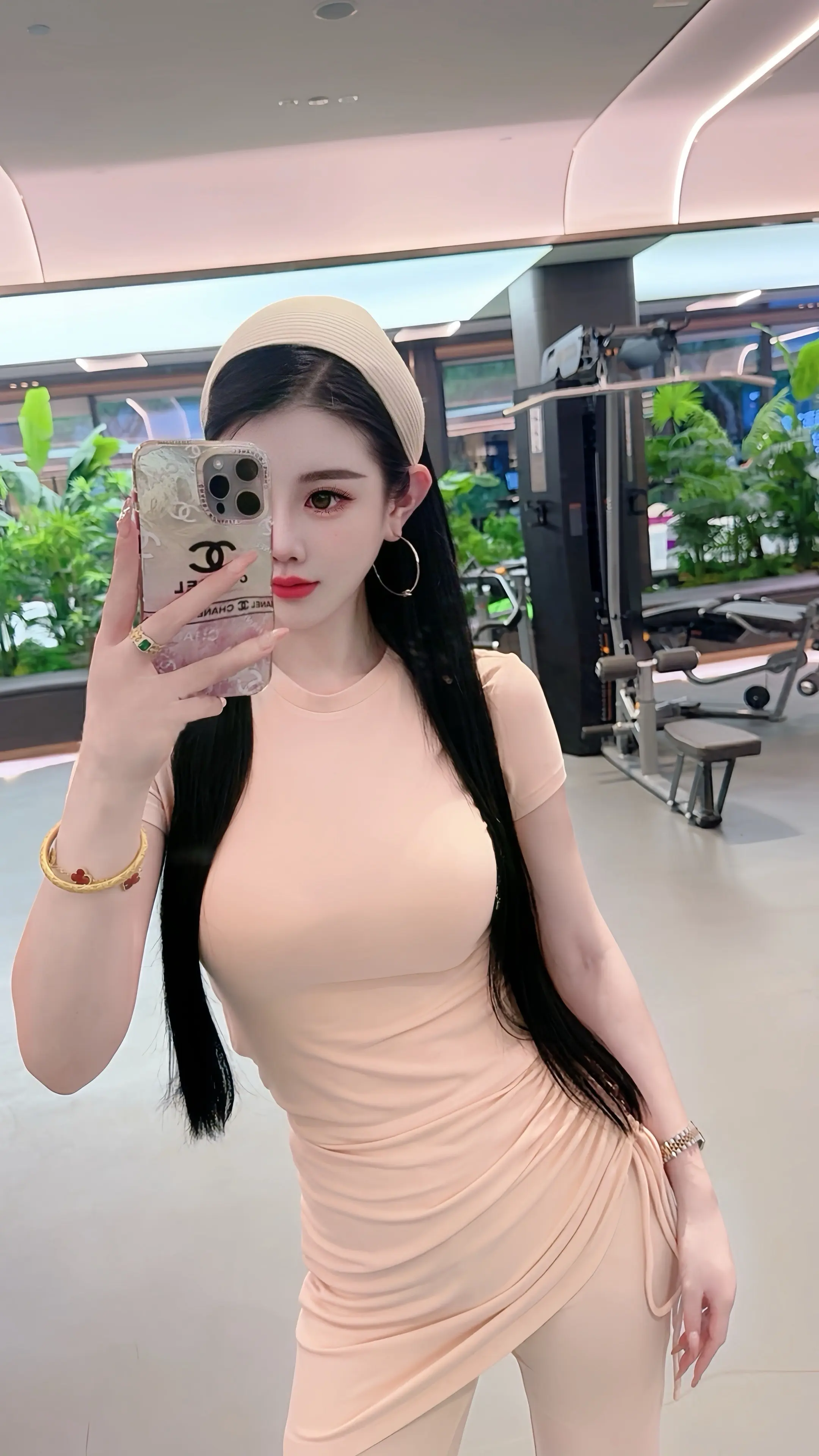 “某一个瞬间是平静的自我接纳” 万物有度，过犹不及。