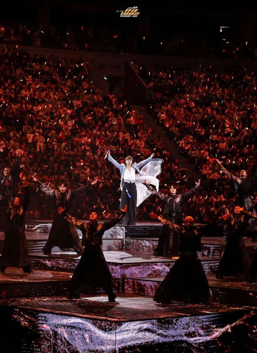 张杰演唱会有常驻观众了 是谁这么幸运！张杰未live巡回演唱会张杰成都演唱会