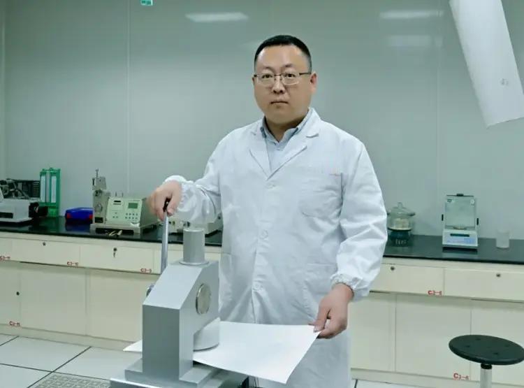 深耕纸海守匠心！周景蓬，以科创革新领跑现代造纸行业
 
周景蓬，男，1983年9