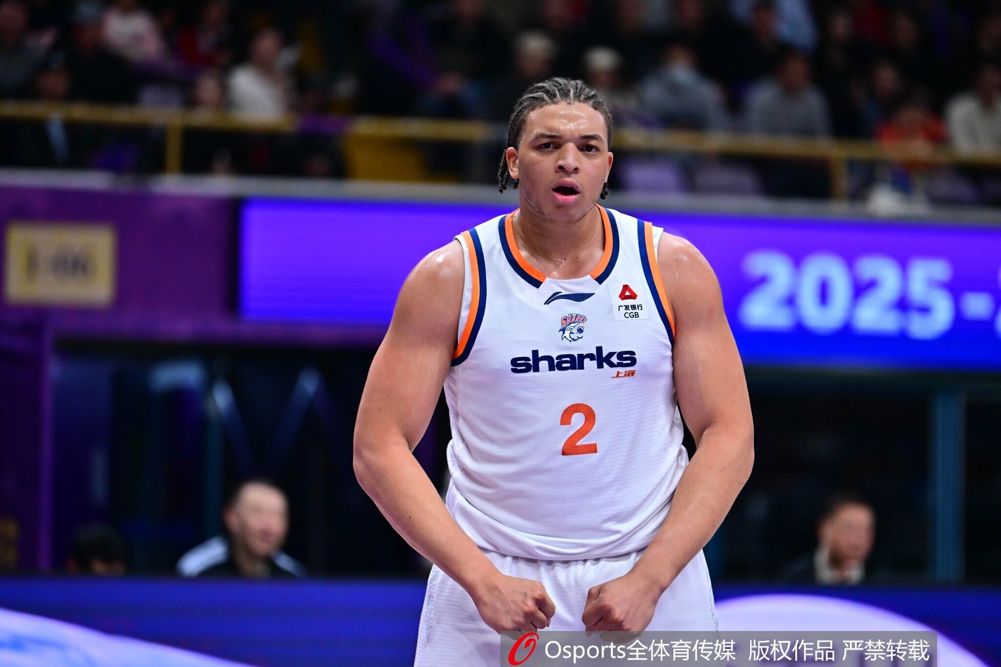 29分15板！上海外援洛夫顿两项数据均创赛季个人新高！