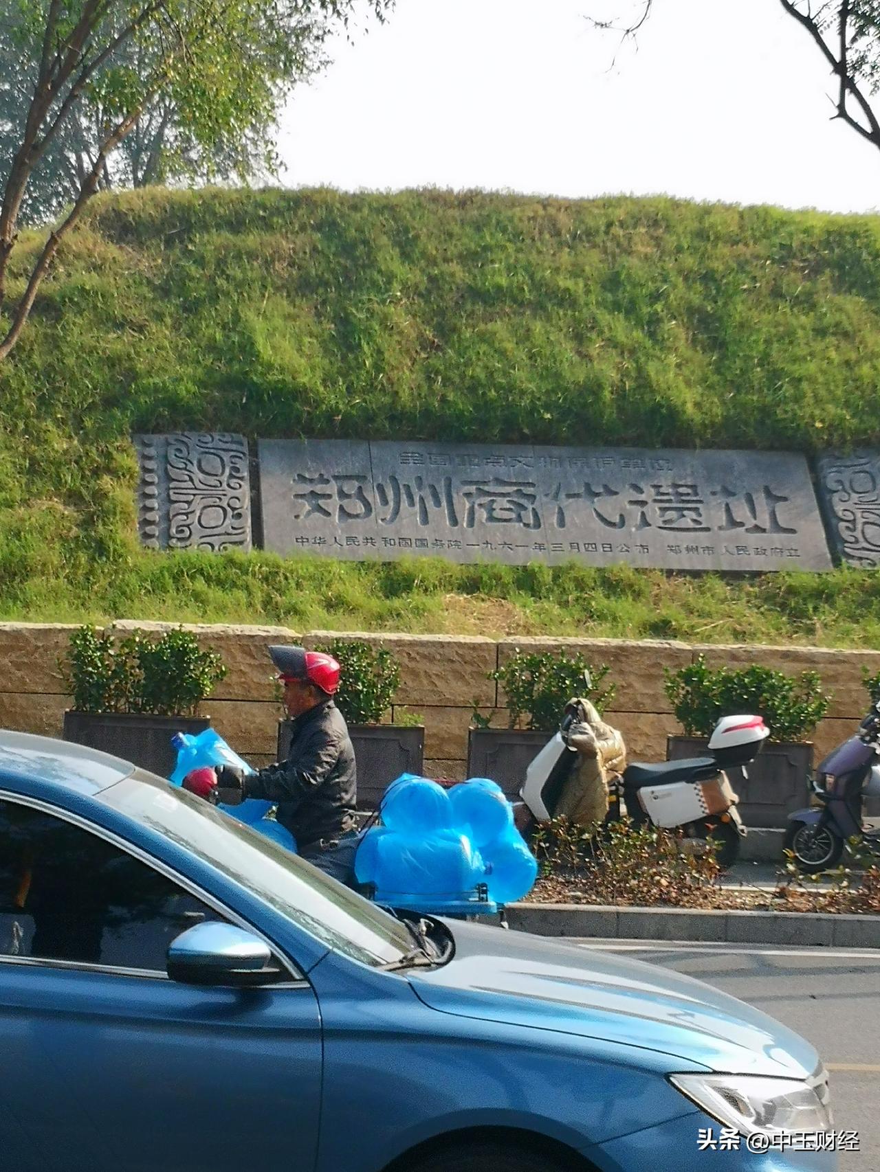 新年爱好打卡新年有人爱好的礼物，有人爱好美食，有人爱好电影，电视剧，还有人喜欢去
