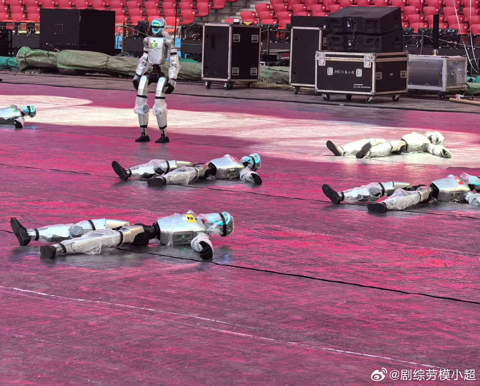 张杰鸟巢演唱会是1982闭幕式吧一整个 1982闭幕式了！ 