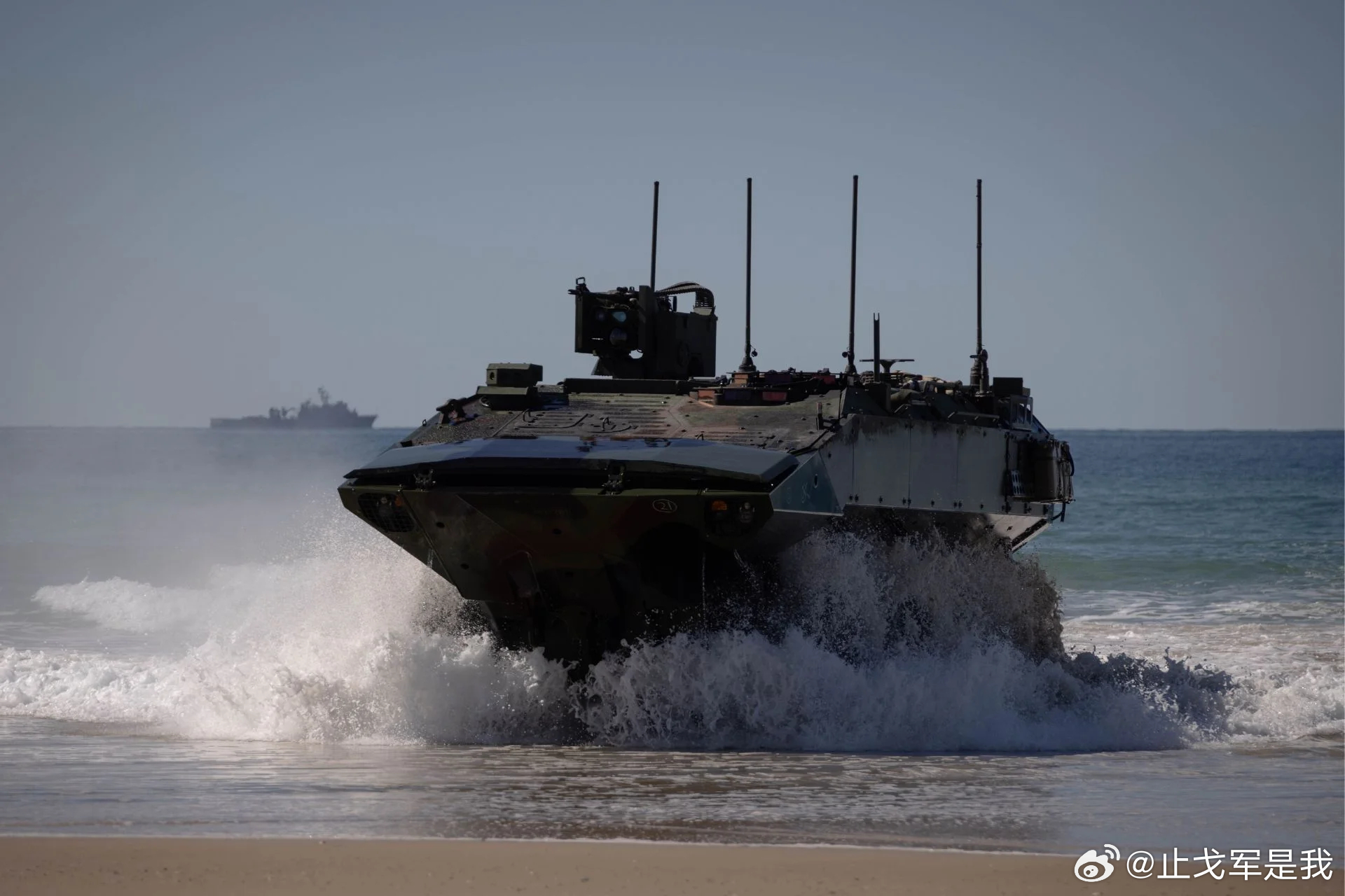 美军订购超400台，双波段相机上战车，黑夜烟尘全看清2026年8月11日，综合泰