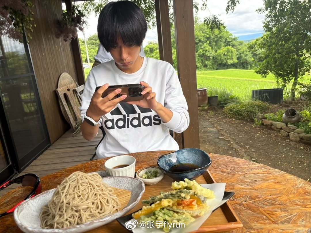 吉田響的今日晚餐吉田響晚餐运动员的b面人生跑步