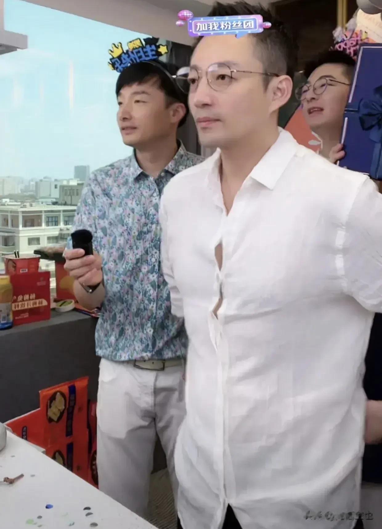 真是没想到，汪小菲这样一个曾经流连于娱乐圈的贵公子，现在竟然摇身一变，成为了一个